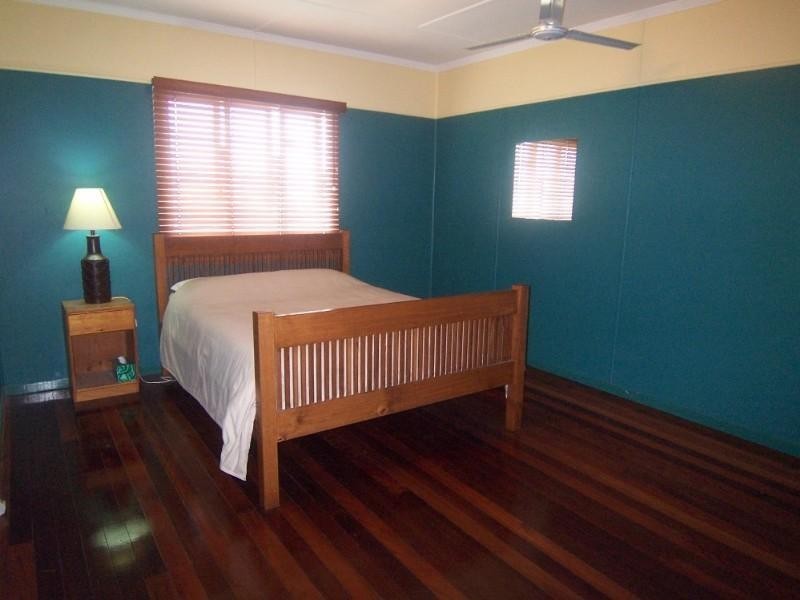 63 Broadwater Road, Mount Gravatt East QLD 4122