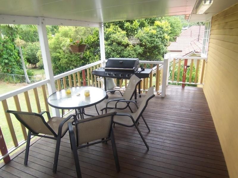 63 Broadwater Road, Mount Gravatt East QLD 4122