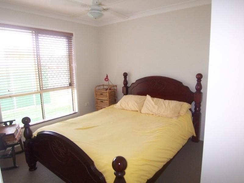 1 Snowbird Place, Wishart QLD 4122