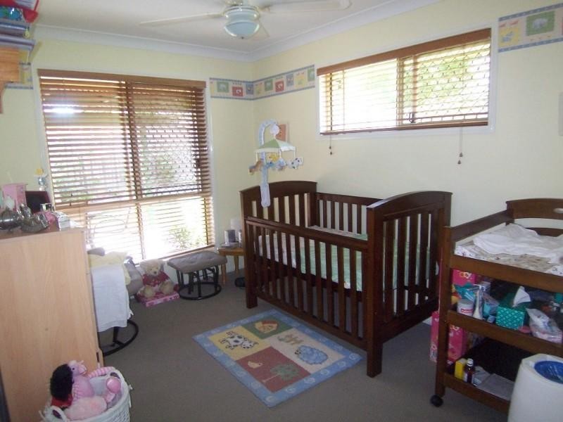 1 Snowbird Place, Wishart QLD 4122