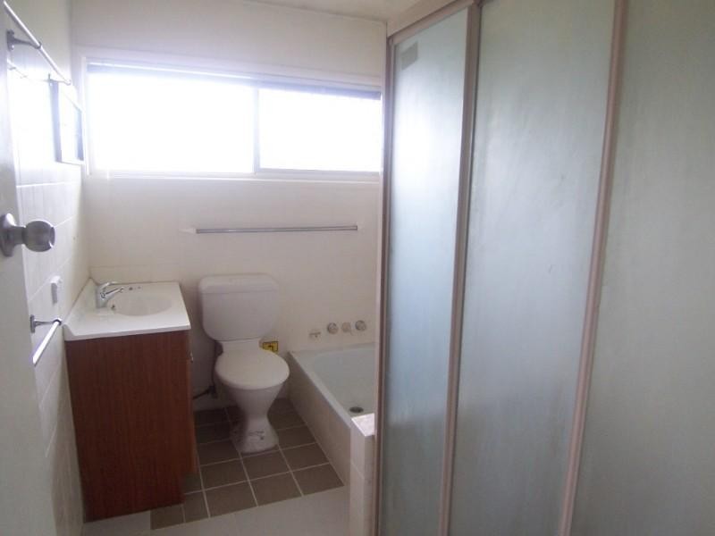 100 Wadley Street, Macgregor QLD 4109