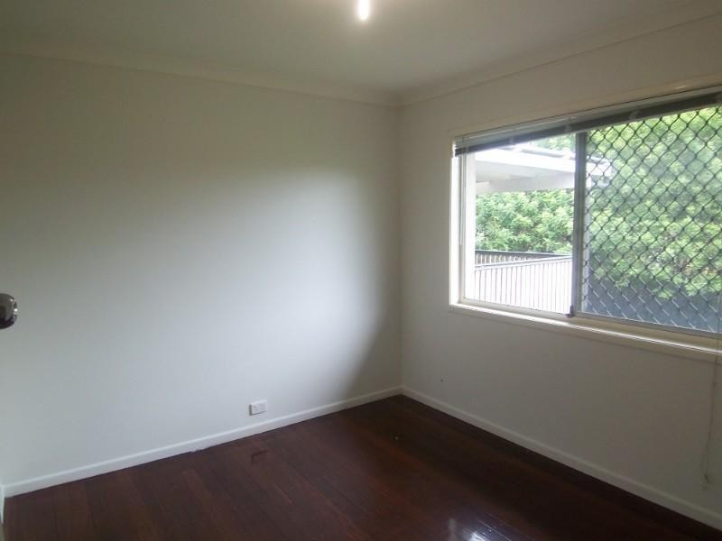 100 Wadley Street, Macgregor QLD 4109