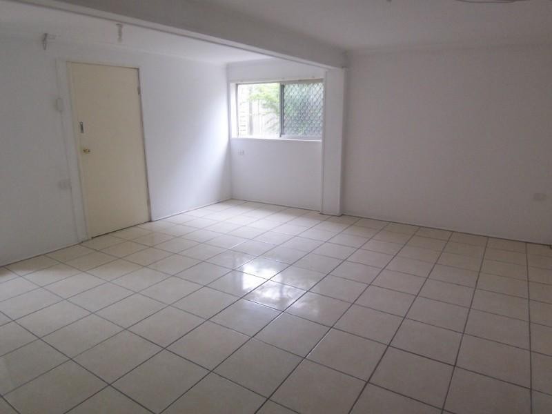 100 Wadley Street, Macgregor QLD 4109
