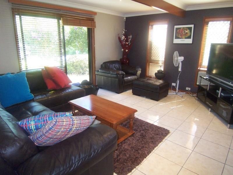 1 Muirfield Street, Macgregor QLD 4109