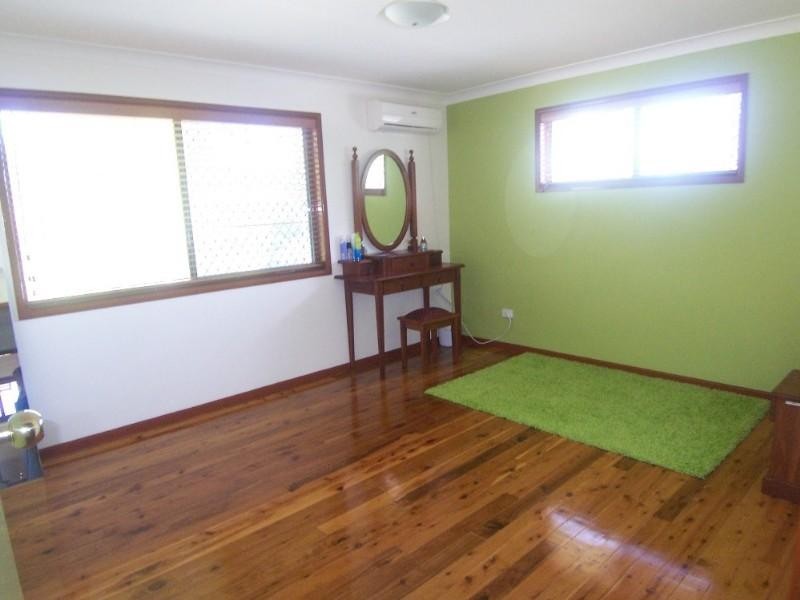 1 Muirfield Street, Macgregor QLD 4109