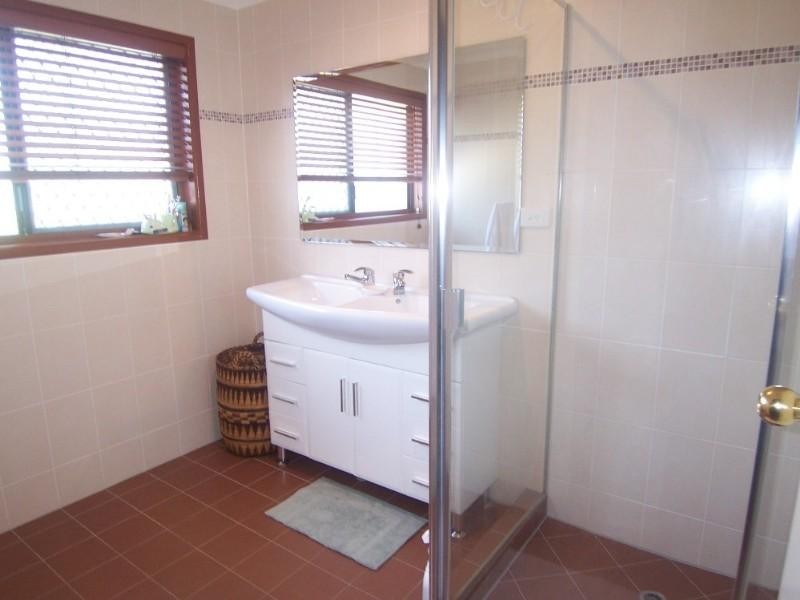 1 Muirfield Street, Macgregor QLD 4109