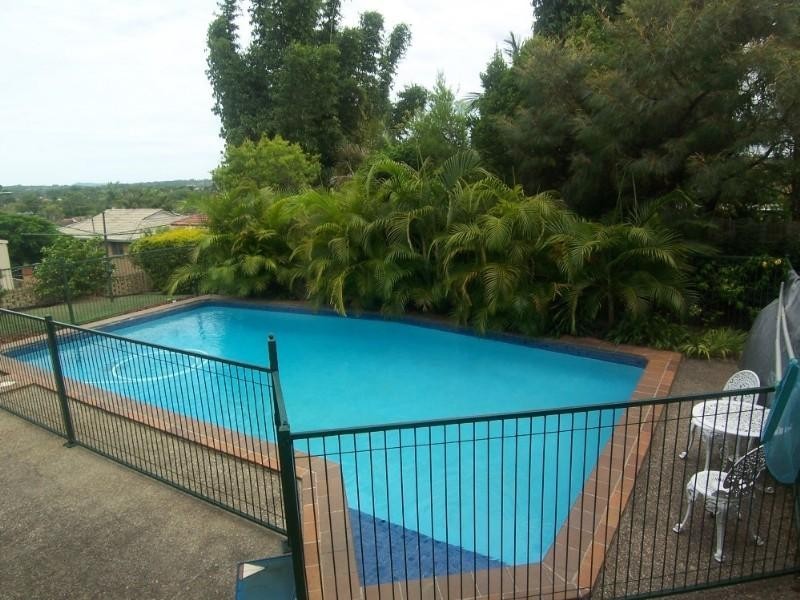 19 Tandanya Street, Mansfield QLD 4122