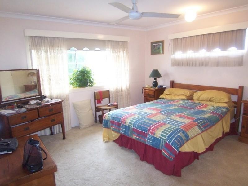 19 Tandanya Street, Mansfield QLD 4122