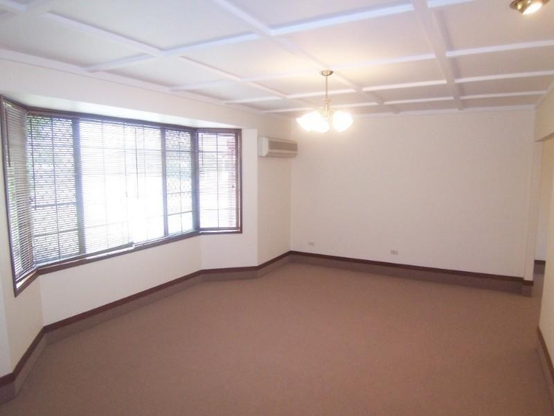 31 Ham Road, Mansfield QLD 4122