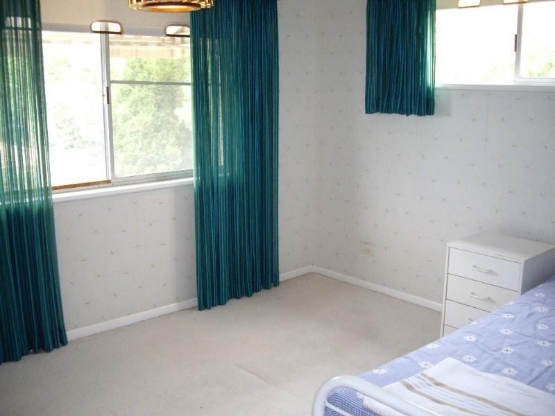 1 Angelina Street, Macgregor QLD 4109