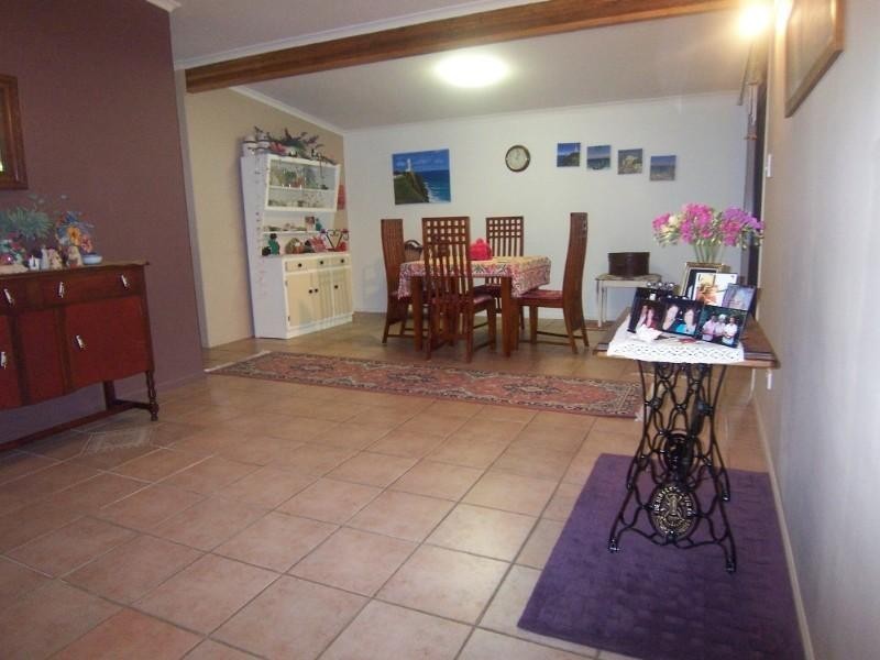 82 Crewe Street, Mount Gravatt East QLD 4122