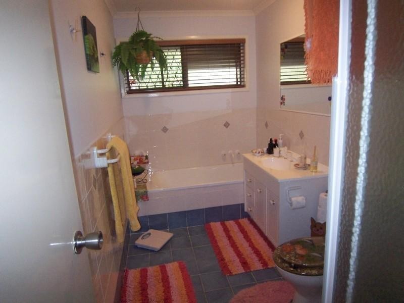 82 Crewe Street, Mount Gravatt East QLD 4122