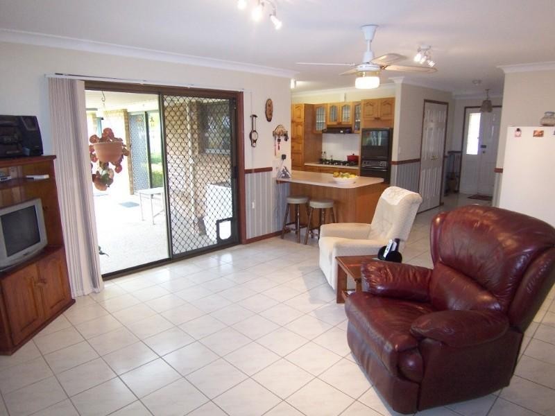 9 Chanel Crescent, Eight Mile Plains QLD 4113