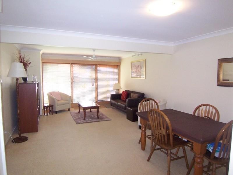 27/19 Fulton Street, Wishart QLD 4122