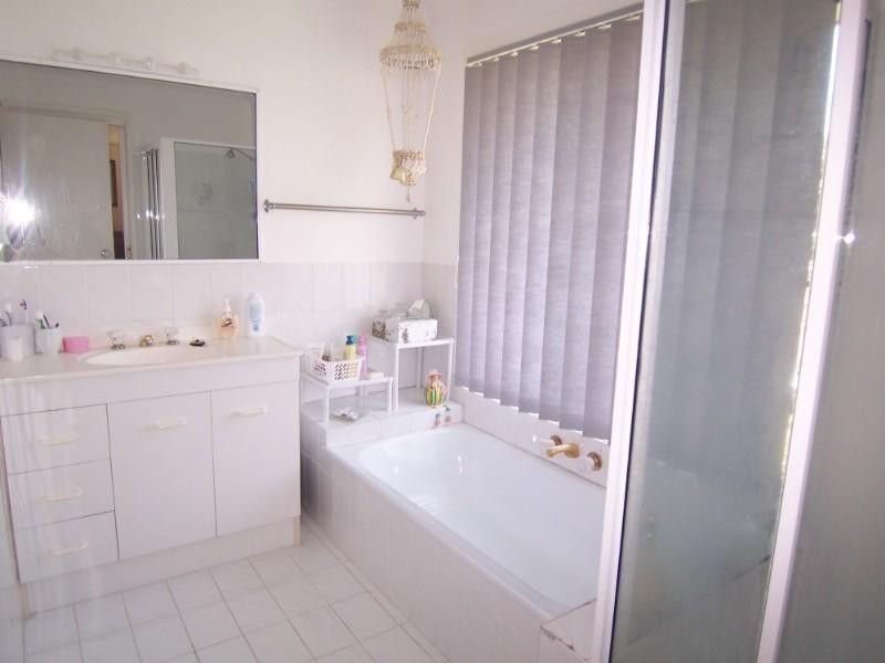 27/19 Fulton Street, Wishart QLD 4122