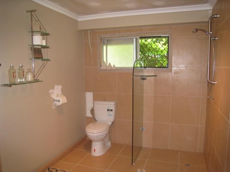 4 Jilloong Street, Mansfield QLD 4122