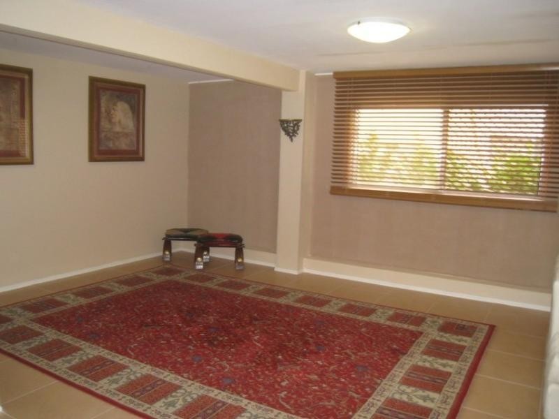 4 Jilloong Street, Mansfield QLD 4122