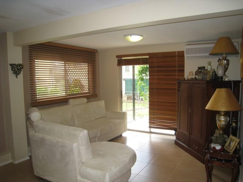 4 Jilloong Street, Mansfield QLD 4122