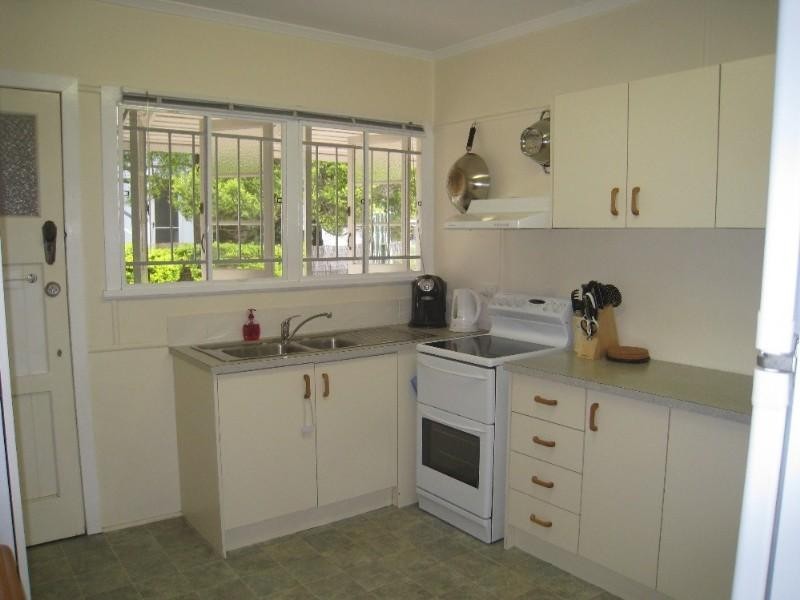 64 Gatton Street, Mount Gravatt East QLD 4122