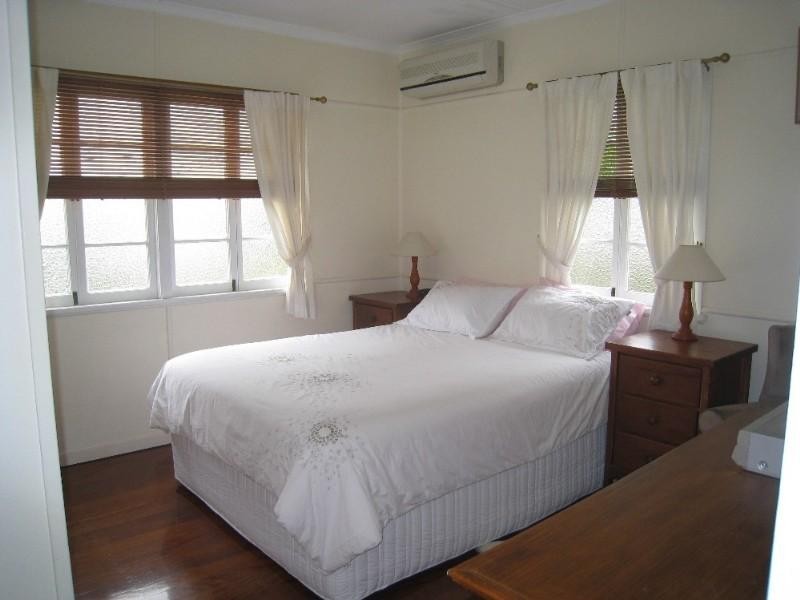 64 Gatton Street, Mount Gravatt East QLD 4122