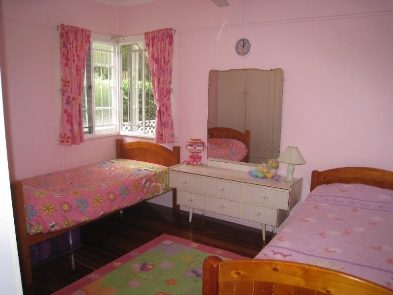 64 Gatton Street, Mount Gravatt East QLD 4122