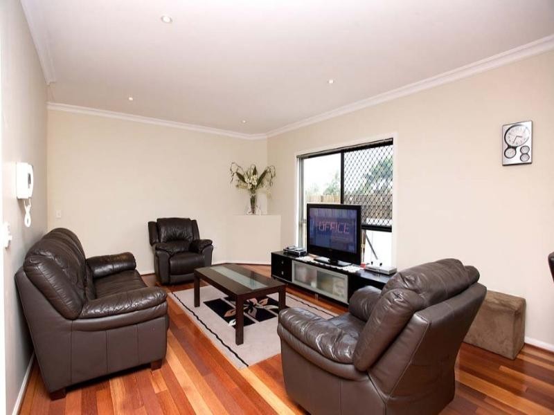 52 Winthrop Street, Wishart QLD 4122