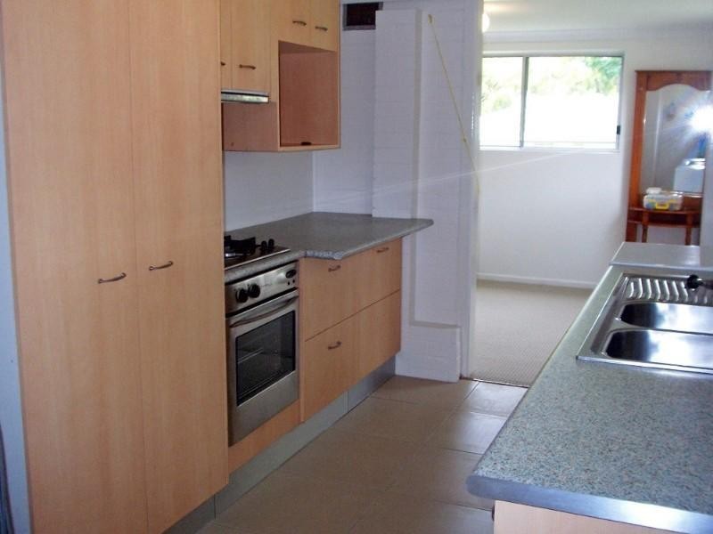 4 Rhyl Street, Macgregor QLD 4109