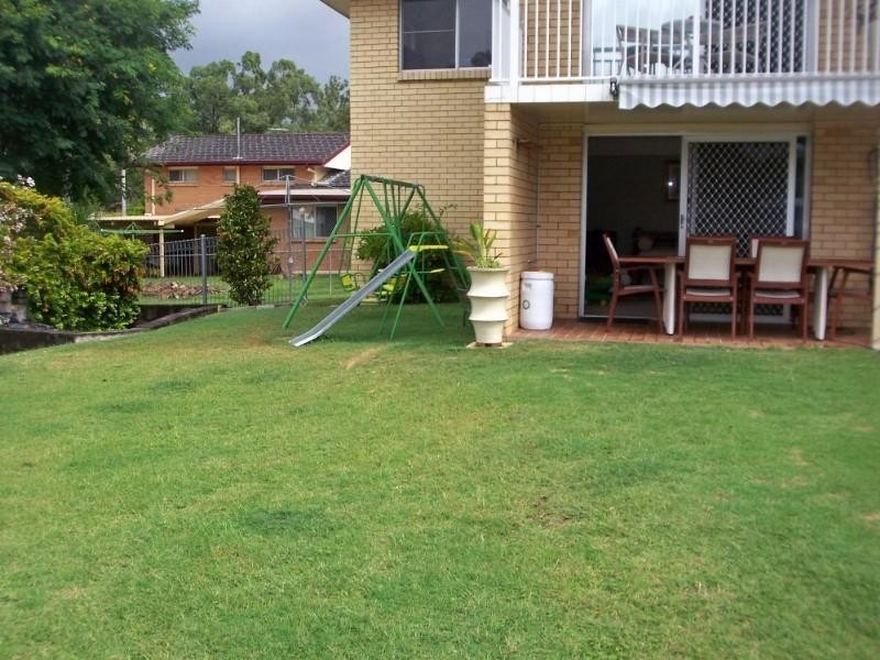 4 Rhyl Street, Macgregor QLD 4109