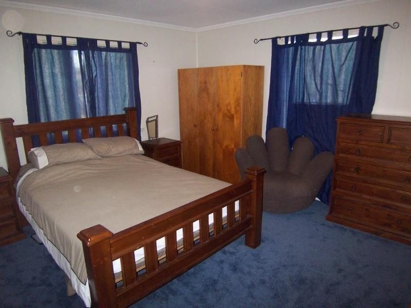 324 Mt Gravatt-Capalaba Road, Wishart QLD 4122