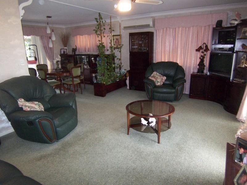26 Trood Street, Macgregor QLD 4109