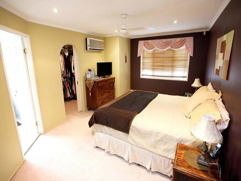 51 Mindona Street, Wishart QLD 4122