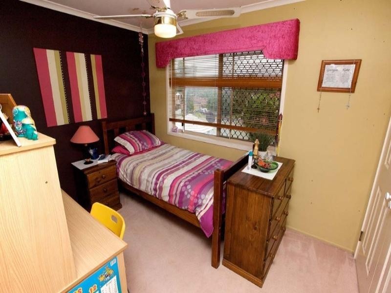 51 Mindona Street, Wishart QLD 4122