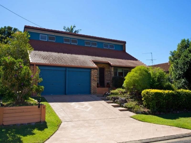 8 Hanover Street, Macgregor QLD 4109