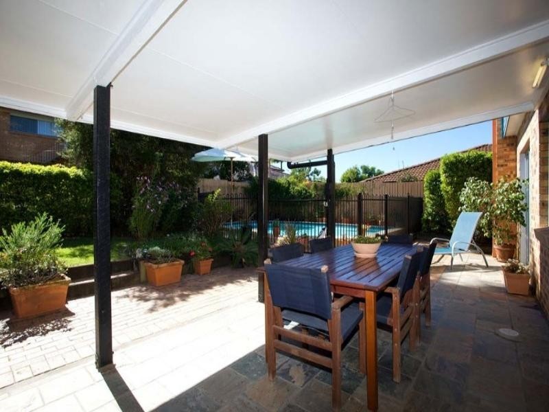 8 Hanover Street, Macgregor QLD 4109