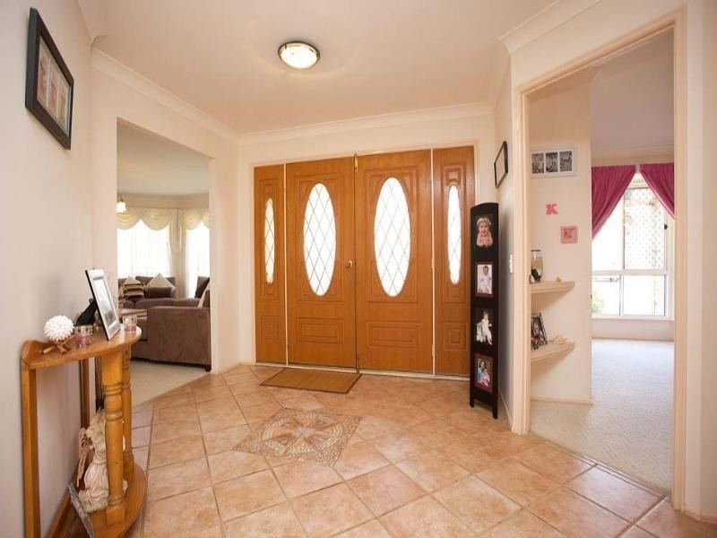 5 Crown Place, Kuraby QLD 4112