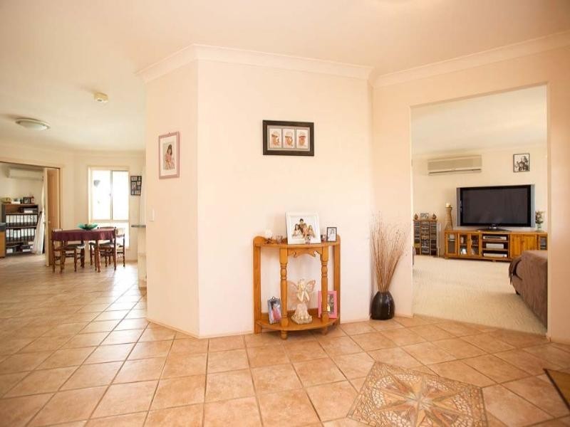 5 Crown Place, Kuraby QLD 4112