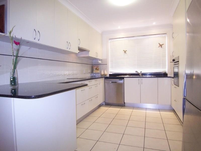 45 Lewana Street, Mansfield QLD 4122