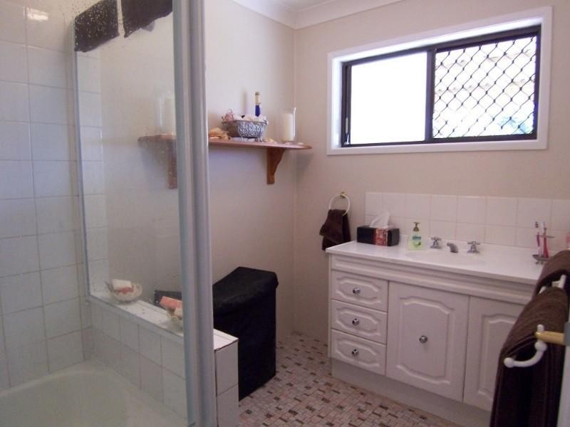 14 Pavuvu Street, Mansfield QLD 4122