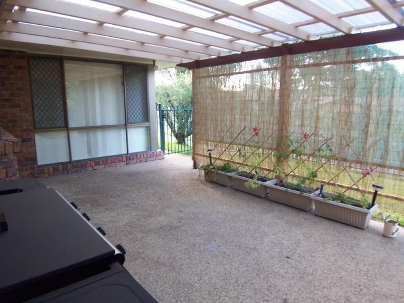 2 Harvey Place, Wishart QLD 4122