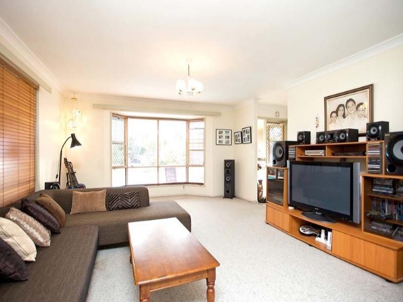 29 Greenwood Street, Wishart QLD 4122