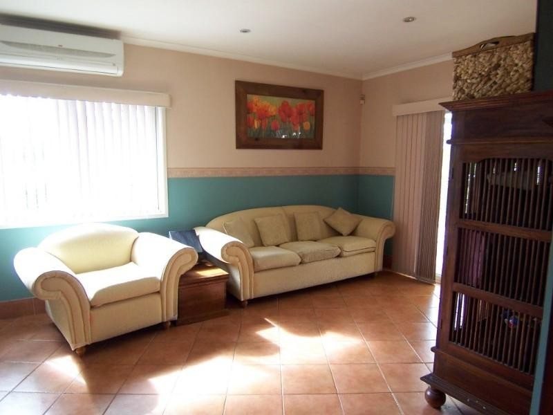 2 Gonzales Street, Macgregor QLD 4109