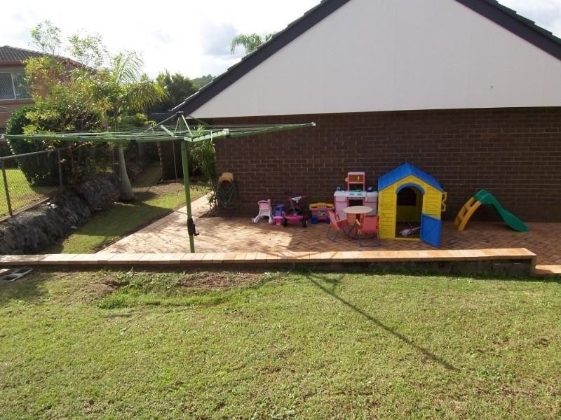 2 Gonzales Street, Macgregor QLD 4109