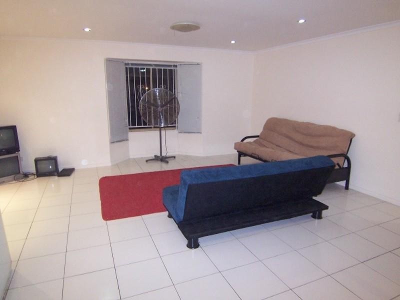 19 Goorari Street, Eight Mile Plains QLD 4113