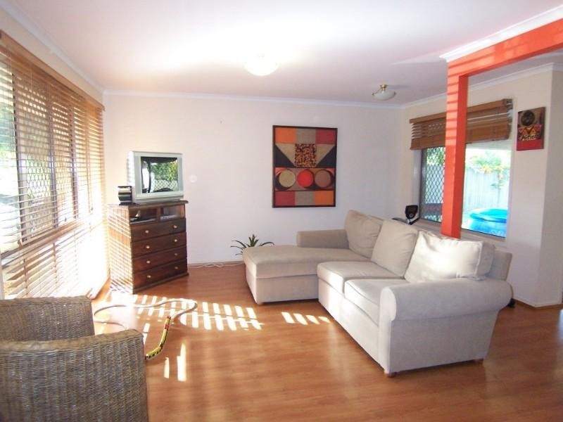 5 Maroo Street, Eight Mile Plains QLD 4113