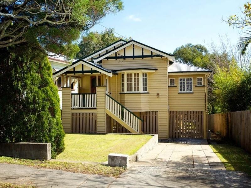 30 Love Street, Holland Park QLD 4121