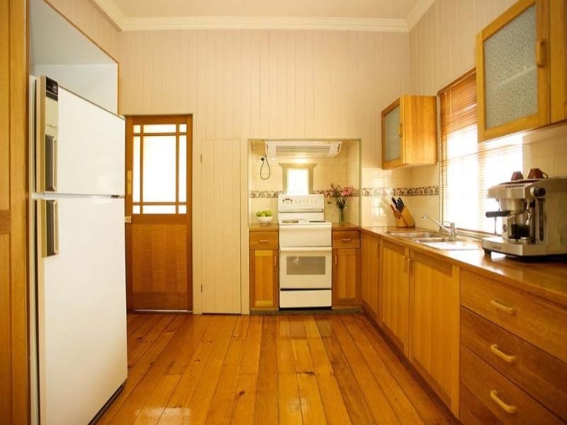 30 Love Street, Holland Park QLD 4121