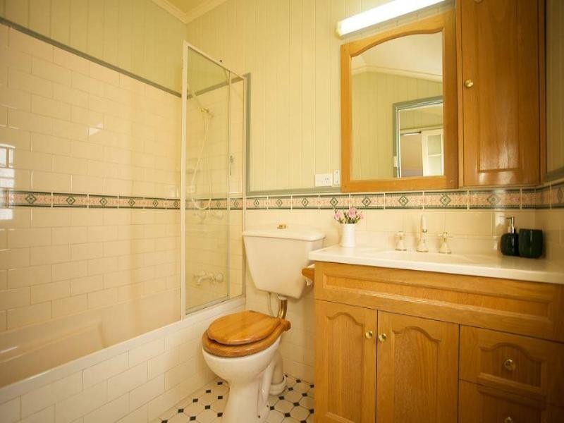 30 Love Street, Holland Park QLD 4121