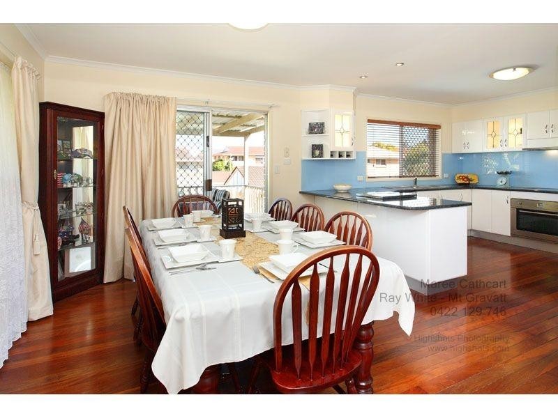 11 Martense Street, Wishart QLD 4122