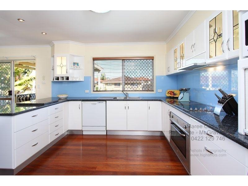 11 Martense Street, Wishart QLD 4122