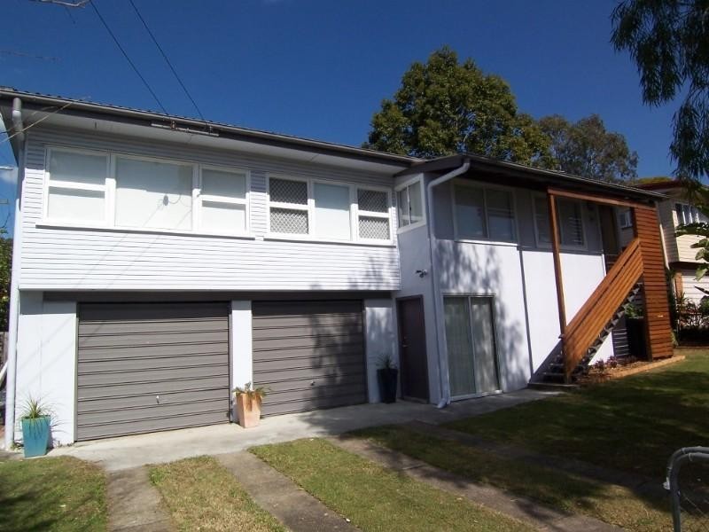 61 Wecker Road, Mansfield QLD 4122